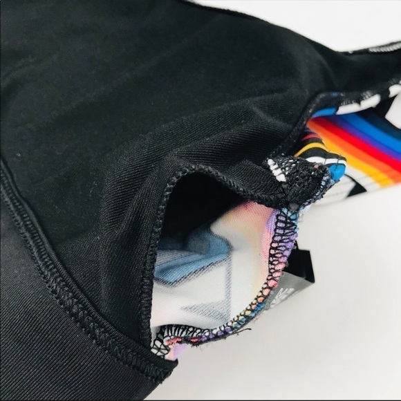 3/$25 🙌🏼 PINK Victoria’s Secret Ultimate Scoop Neck Back Stripe Sports Bra XS - Picture 5 of 5